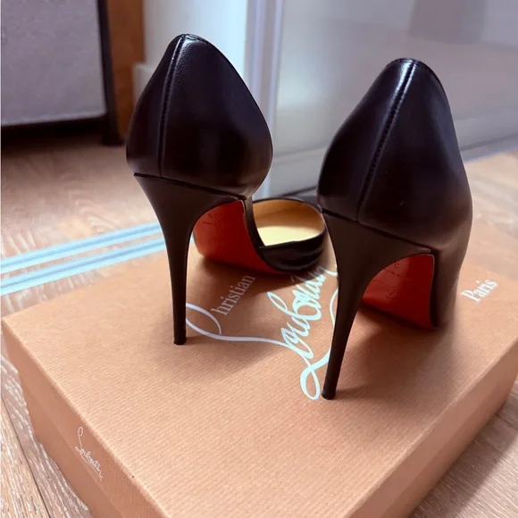 Christian Louboutin IRIZA 100 NAPPA Black Stiletto Heels Timeless Elegance - Picture 3 of 5